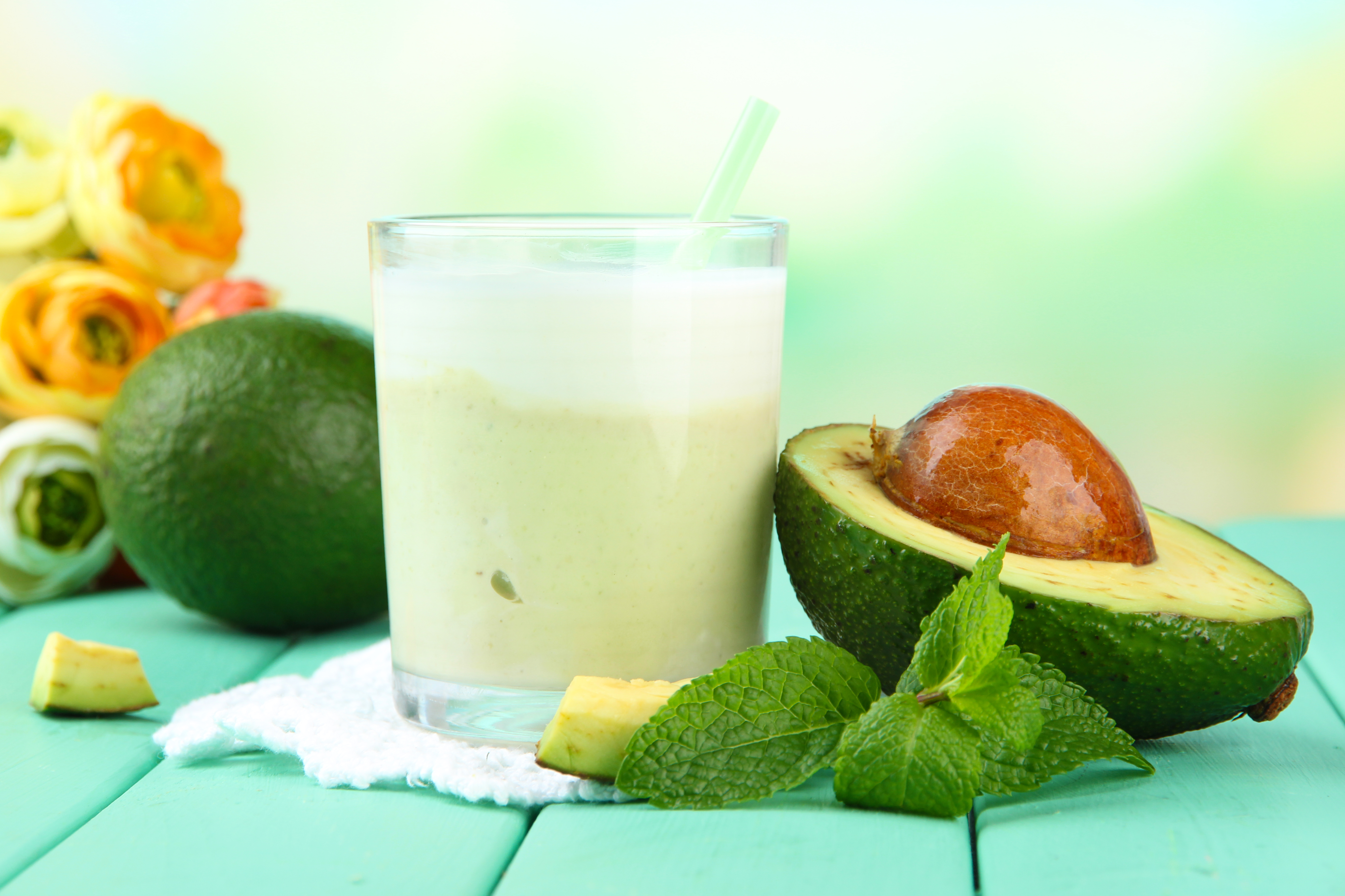 Vitamina de abacate e hortelã